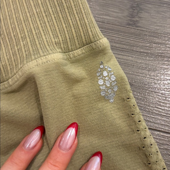 Free people fp movement good karma running Tan Ribbed Shorts vintage hemlock - Picture 4 of 6